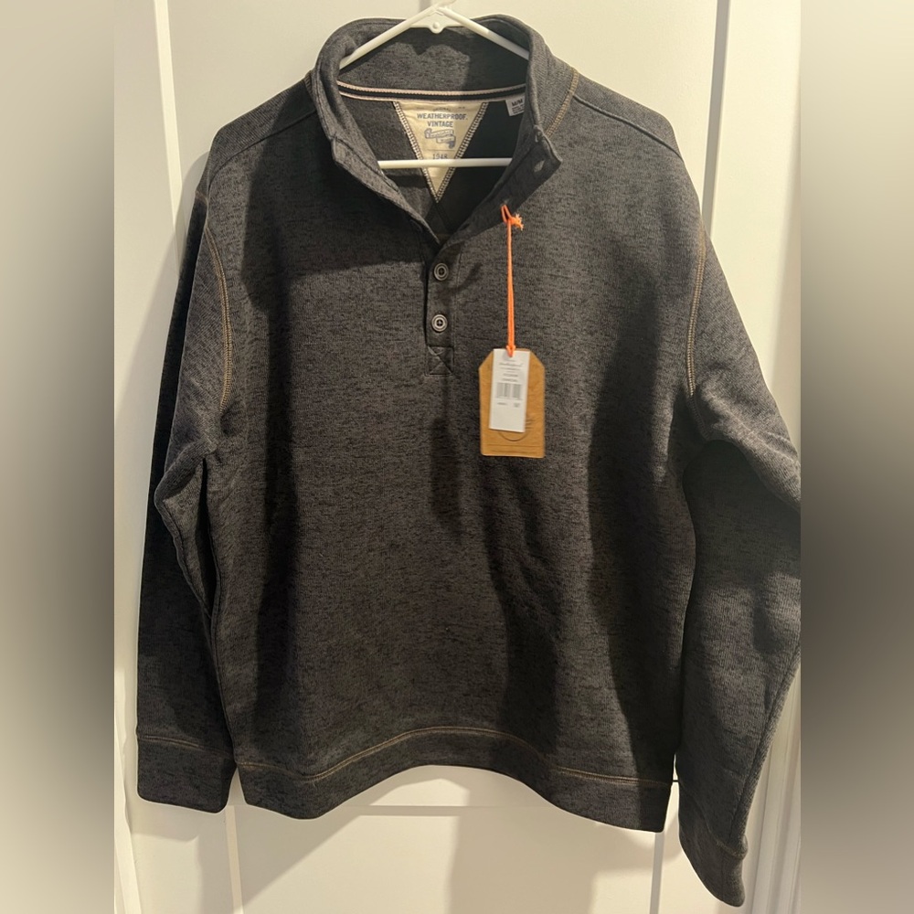 BRAND NEW Men’s Sweater